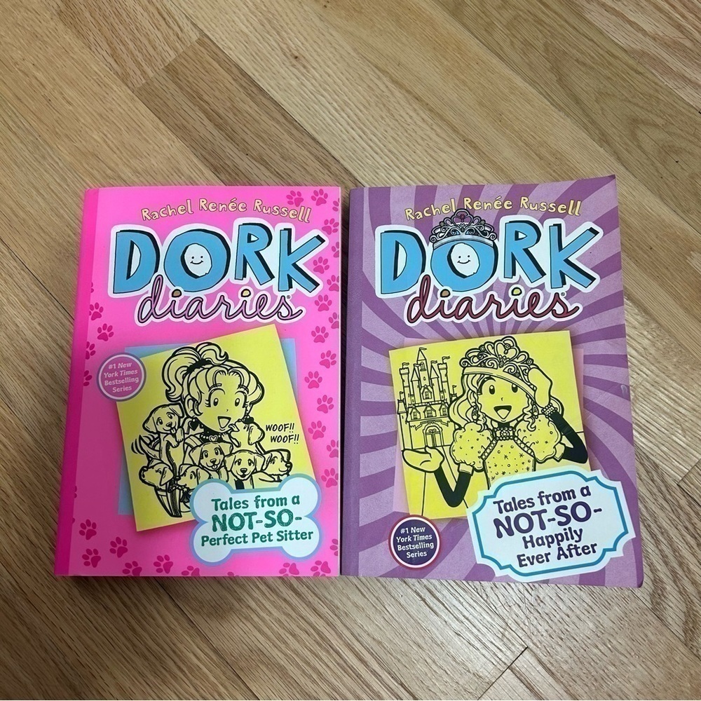Dork Diaries #8 and 10 Rachel Renee Russell Kids Book Bundle
